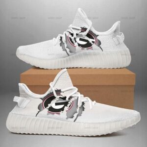 Georgia Bulldogs Ripped White Running Shoes Yeezy 3D Designer Shoes Limited Shoes For Men And Women Beautiful And Quality Custom Shoes